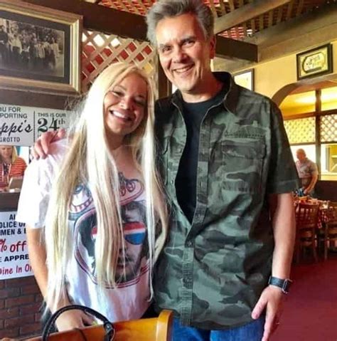 trisha paytas dad|Trisha Paytas family in detail: mother, father, siblings,。